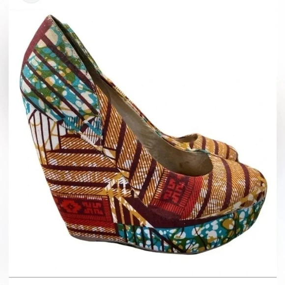 ALDO TRIBAL PRINT WEDGE SHOE - Picture 1 of 6